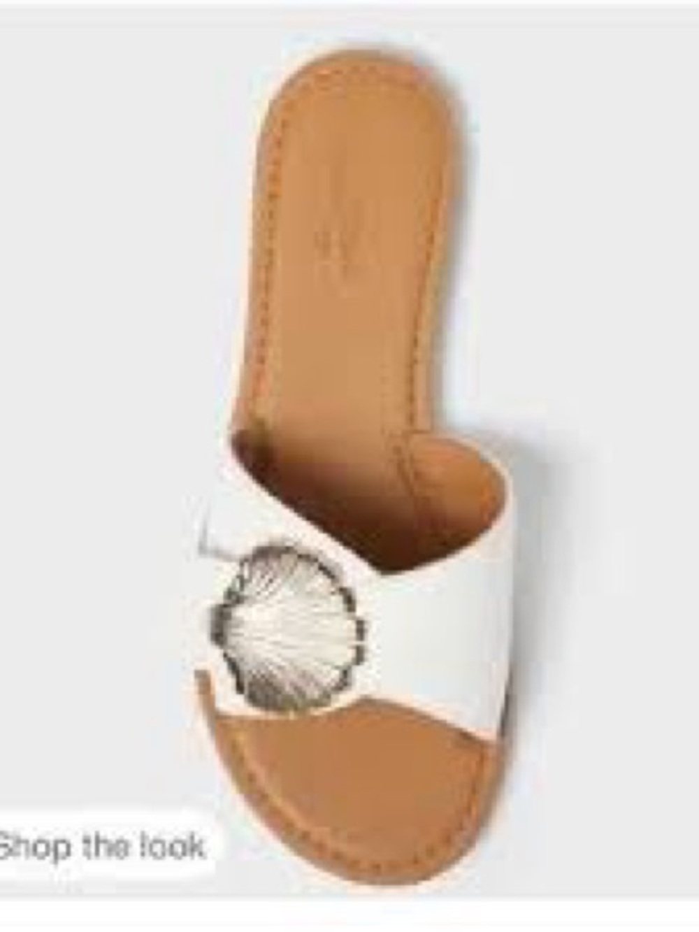Universal Thread White Slide Sandal with Shell Medallion